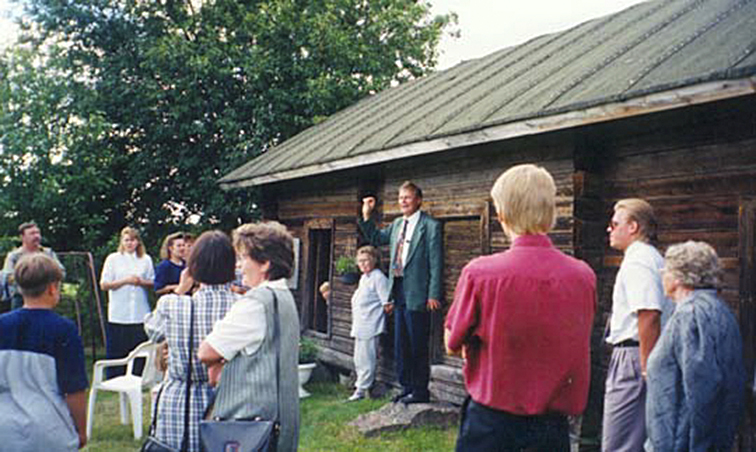 Adam Parjasen syntymäaitta
